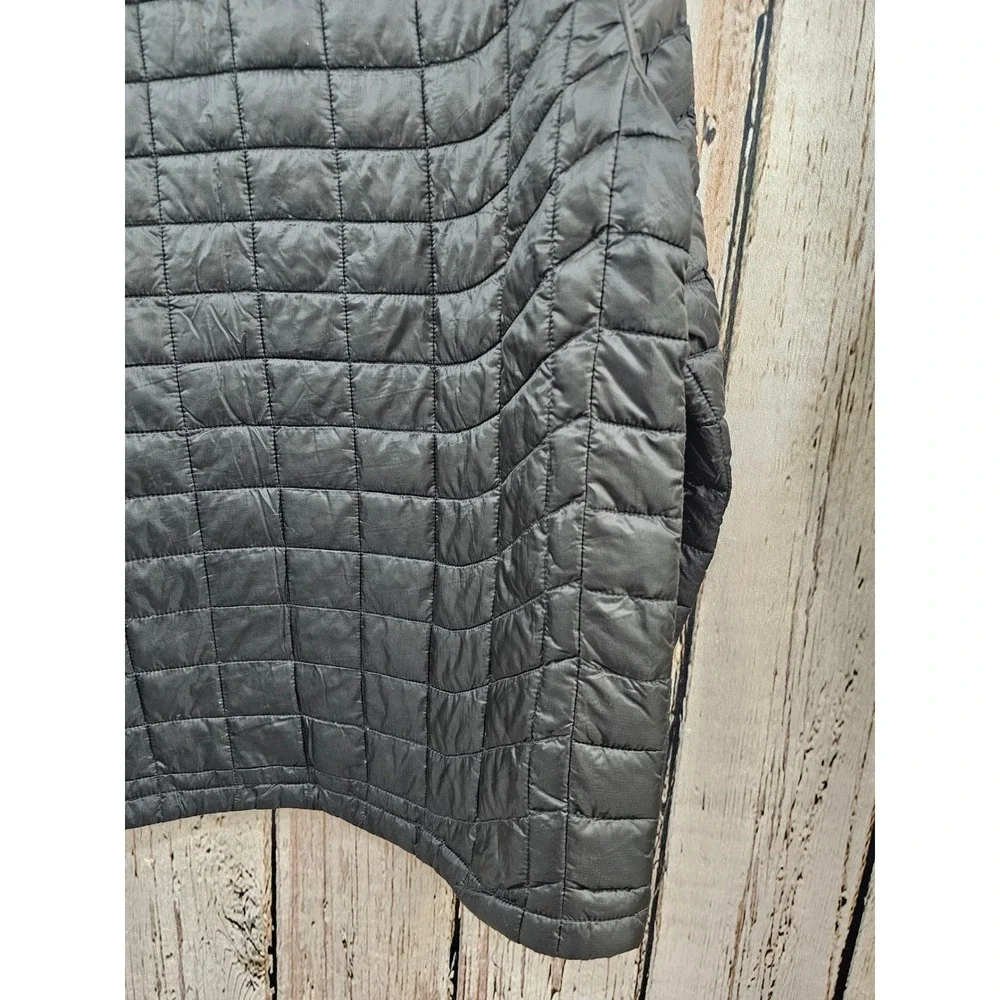 The North Face shoulders 18
